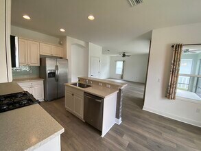 10909 Shade Tree Cv in Parrish, FL - Building Photo - Building Photo