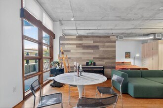 877 Island Ave, Unit 218 in San Diego, CA - Building Photo - Building Photo