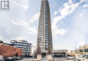 36 Park Lawn Rd in Toronto, ON - Building Photo