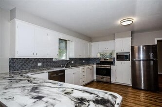 104 Cole St in Ladonia, TX - Building Photo - Building Photo