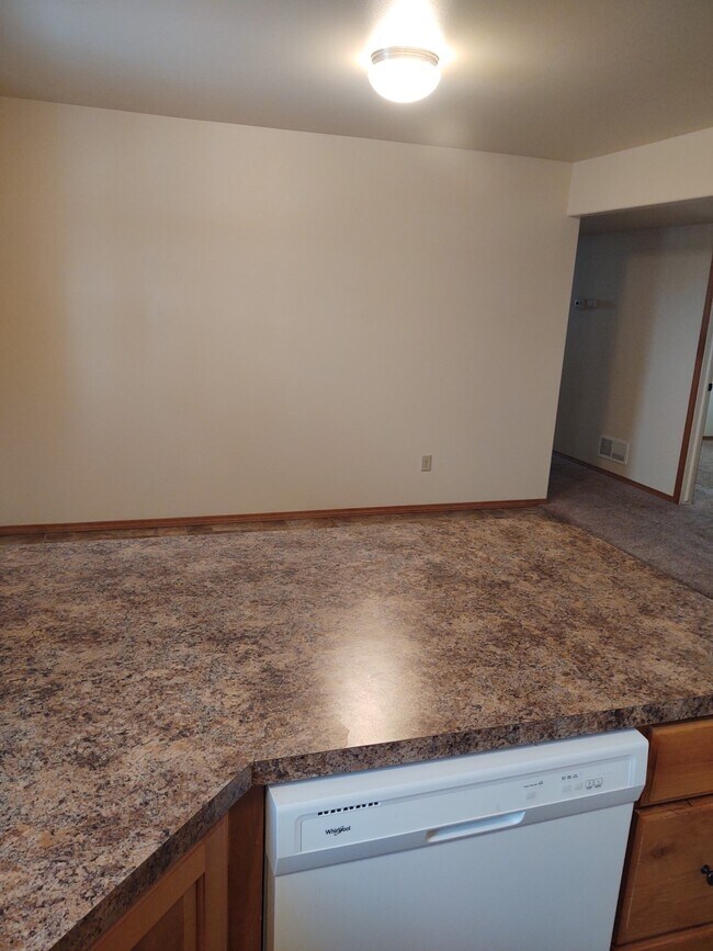 811 W 3rd St in Laurel, MT - Building Photo - Building Photo