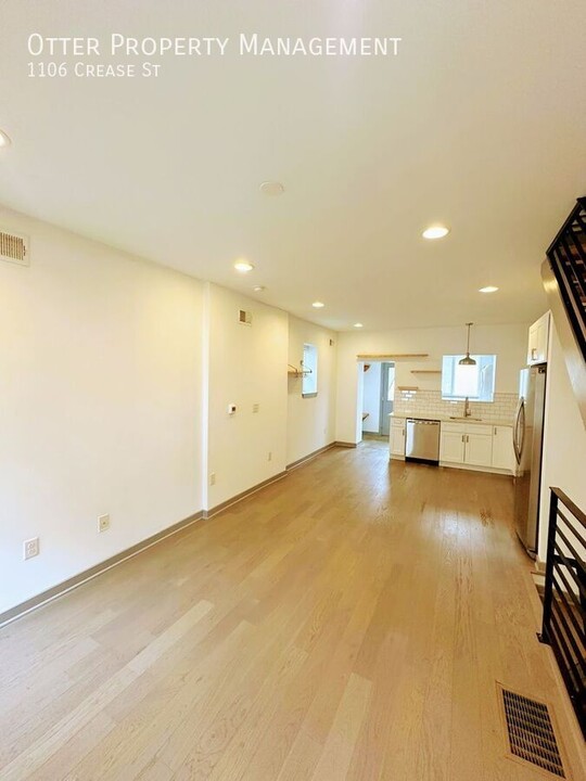 1106 Crease St in Philadelphia, PA - Building Photo