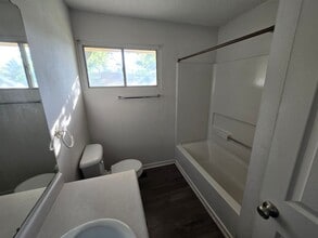 6931 SW Towerview Ln in Topeka, KS - Building Photo - Building Photo