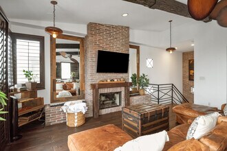 1506 Palm Dr in Hermosa Beach, CA - Foto de edificio - Building Photo