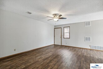 313 N Zachary Dr in Derby, KS - Building Photo - Building Photo