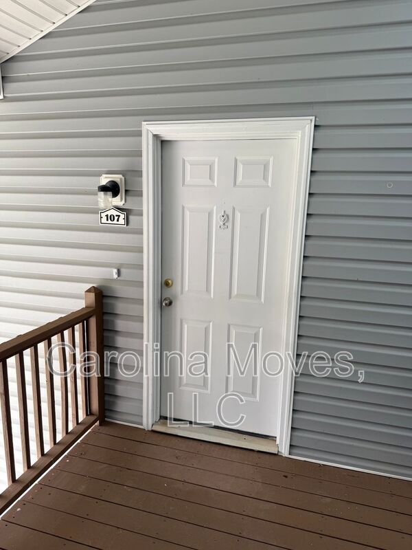 107 Pelham Square Way in Greer, SC - Building Photo - Building Photo