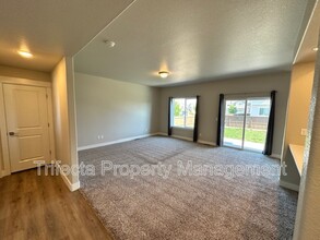 5403 Vona Dr in Loveland, CO - Building Photo - Building Photo