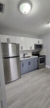 453 Florida Blvd in Miami, FL - Building Photo - Building Photo