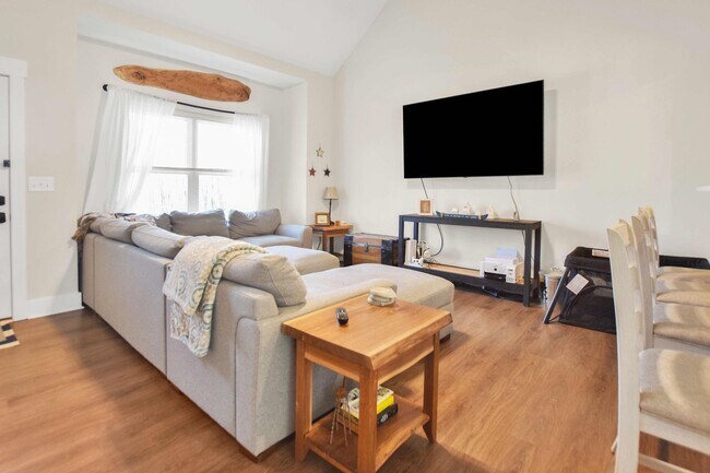 2346 Whitfield Rd in Clarksville, TN - Building Photo - Building Photo