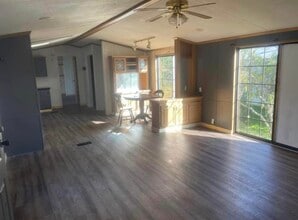 28 Rose St, Unit Lot 10 S in New Martinsville, WV - Foto de edificio - Building Photo