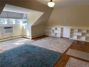 233 S Broadway-Unit -5 in Nyack, NY - Building Photo - Building Photo