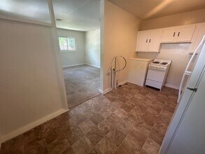 910 Richland St, Unit 910-B in High Point, NC - Building Photo - Building Photo