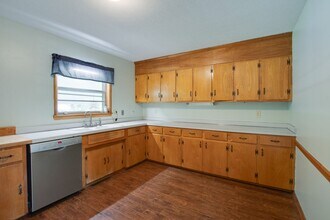 3902 McCally Pl in Huntsville, AL - Building Photo - Building Photo