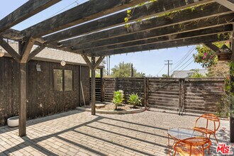 485 Canyon Vista Dr in Los Angeles, CA - Building Photo - Building Photo