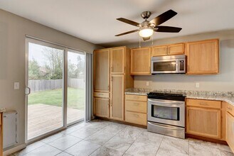 1491 SW Robertson Dr in Oak Harbor, WA - Building Photo - Building Photo