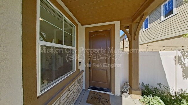 6620 Calle Koral in Goleta, CA - Building Photo - Building Photo