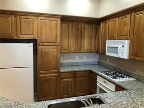 68 E Serene Ave in Las Vegas, NV - Building Photo - Building Photo