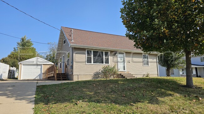 property at 130 Outlook Dr SW
