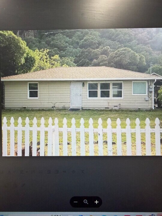 4163 Oakwood Dr in Fairfield, CA - Building Photo