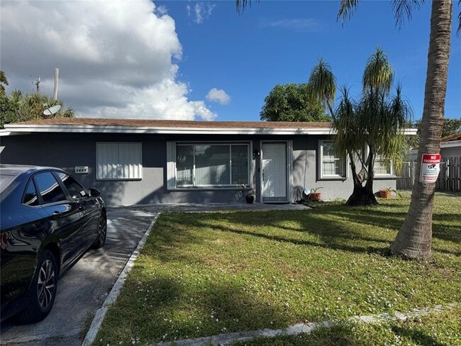 1631 NE 32nd St in Pompano Beach, FL - Building Photo - Building Photo