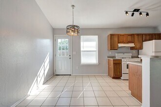 605 Welston Cir in Norman, OK - Building Photo - Building Photo