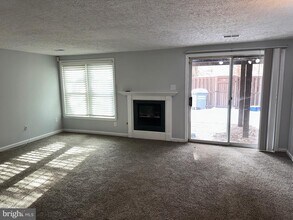 7809 Koopman Ct in Lorton, VA - Building Photo - Building Photo