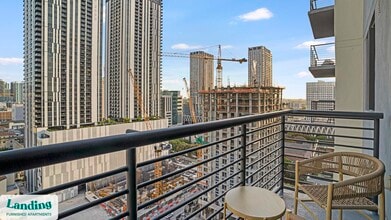 698 NE 1st Ave, Unit CMW-1903 in Miami, FL - Building Photo - Building Photo