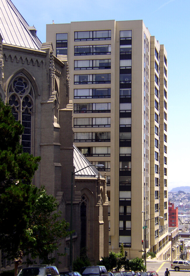 Gramercy Towers in San Francisco, CA - Building Photo - Building Photo