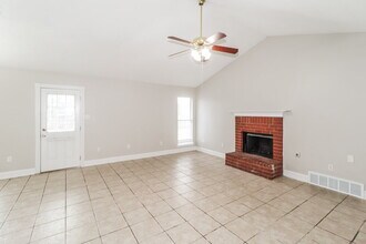 10125 Oak Run Dr S in Olive Branch, MS - Foto de edificio - Building Photo