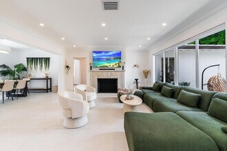 616 NE 16th Terrace, Unit SI FL1-ID1475652P in Fort Lauderdale, FL - Building Photo - Building Photo