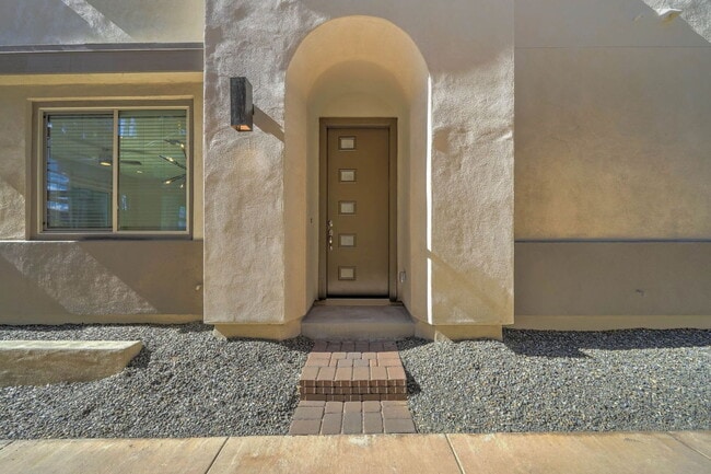 7439 E Conquistadores Dr in Scottsdale, AZ - Building Photo - Building Photo