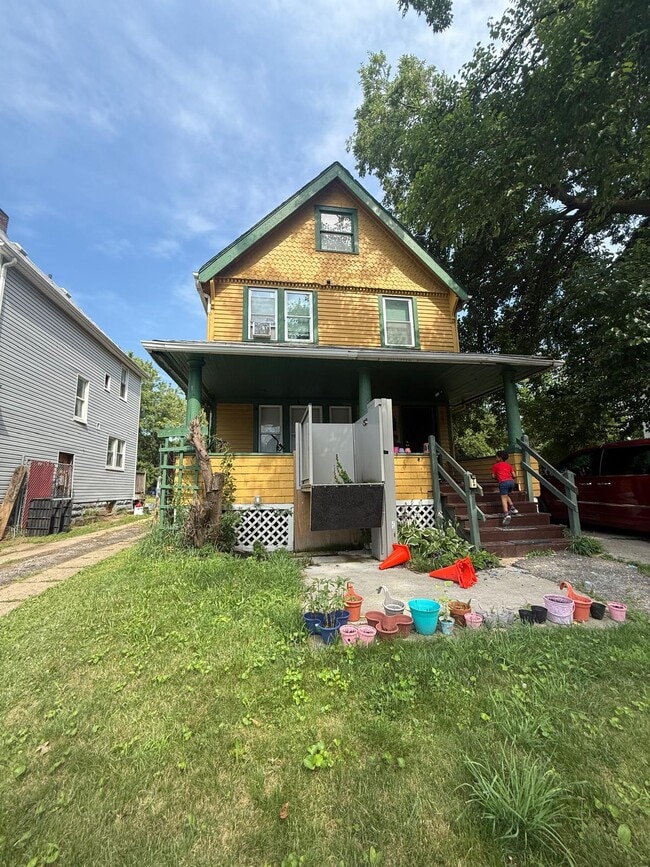 property at 567 E 128th St