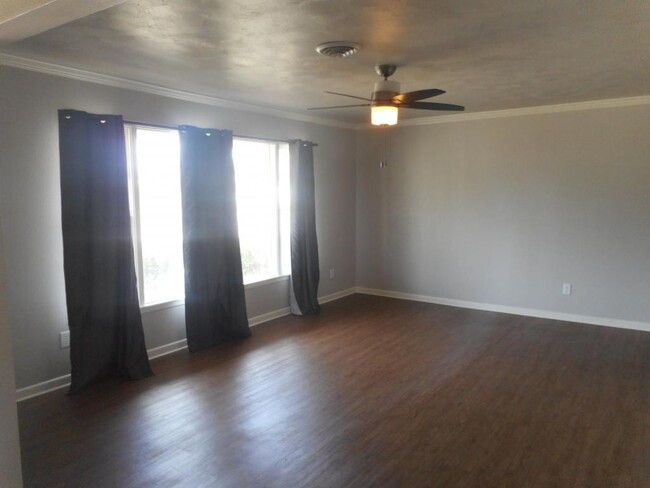 4901 12th St in Lubbock, TX - Building Photo - Building Photo