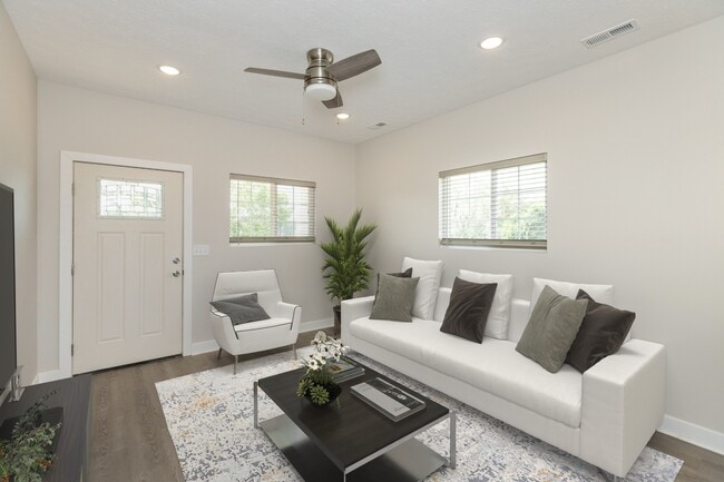 property at 225 N Hamilton Ave