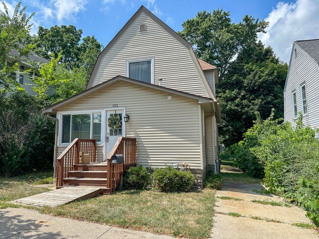 property at 135 Houseman Ave NE