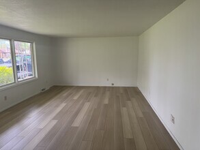 4054 Buesching Dr in Fort Wayne, IN - Building Photo - Building Photo
