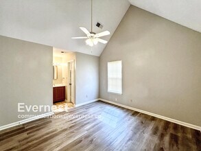 7091 Foxhall Dr in Horn Lake, MS - Building Photo - Building Photo