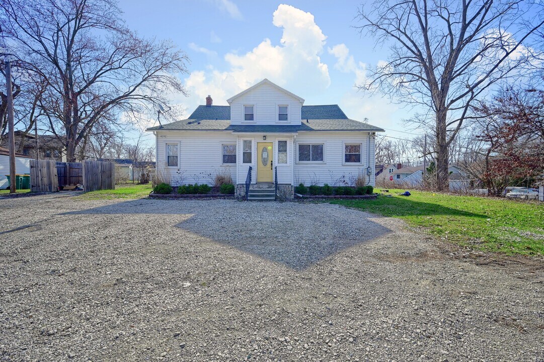 4191 Farner Ave, Unit 4 in Waterford Township, MI - Building Photo