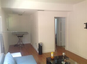 4812 Pine Tree Dr in Miami Beach, FL - Building Photo - Building Photo