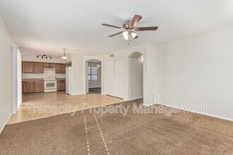 8528 S 49th Ln in Phoenix, AZ - Building Photo - Building Photo