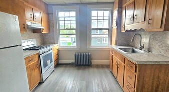 305 Main St in West Haven, CT - Building Photo