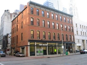 The Day Companies Downtown in Columbus, OH - Foto de edificio - Building Photo