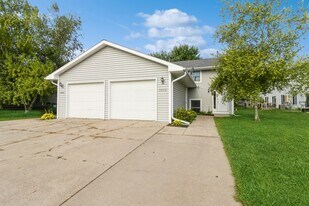 1013 Delaware Ave in Ames, IA - Building Photo