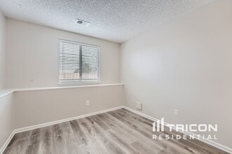 5354 S Telluride Way in Centennial, CO - Building Photo - Building Photo