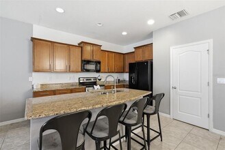 10425 Red Carpet Ct in Riverview, FL - Building Photo - Building Photo