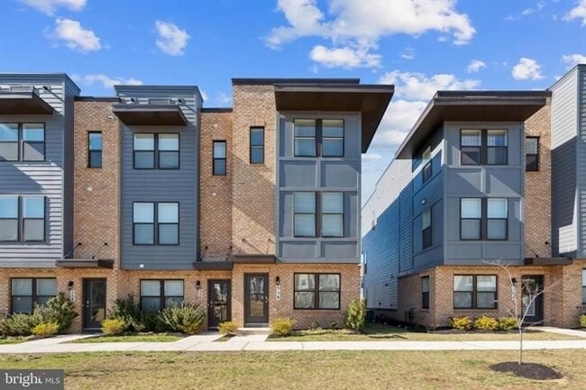 property at 558 Banquet Ln