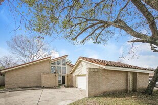 7659 Athlone Dr in Houston, TX - Building Photo
