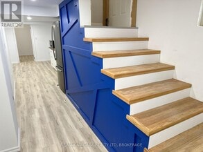 233 Pelham Rd in St Catharines, ON - Building Photo - Building Photo