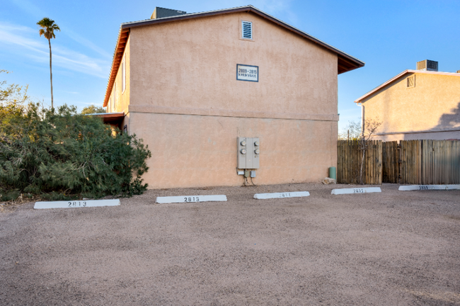 2813 N Mountain Ave in Tucson, AZ - Building Photo - Building Photo