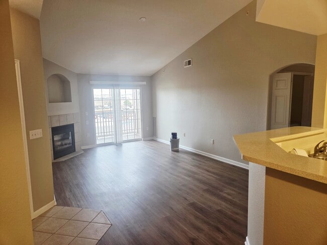 7440 S Blackhawk St, Unit 11306